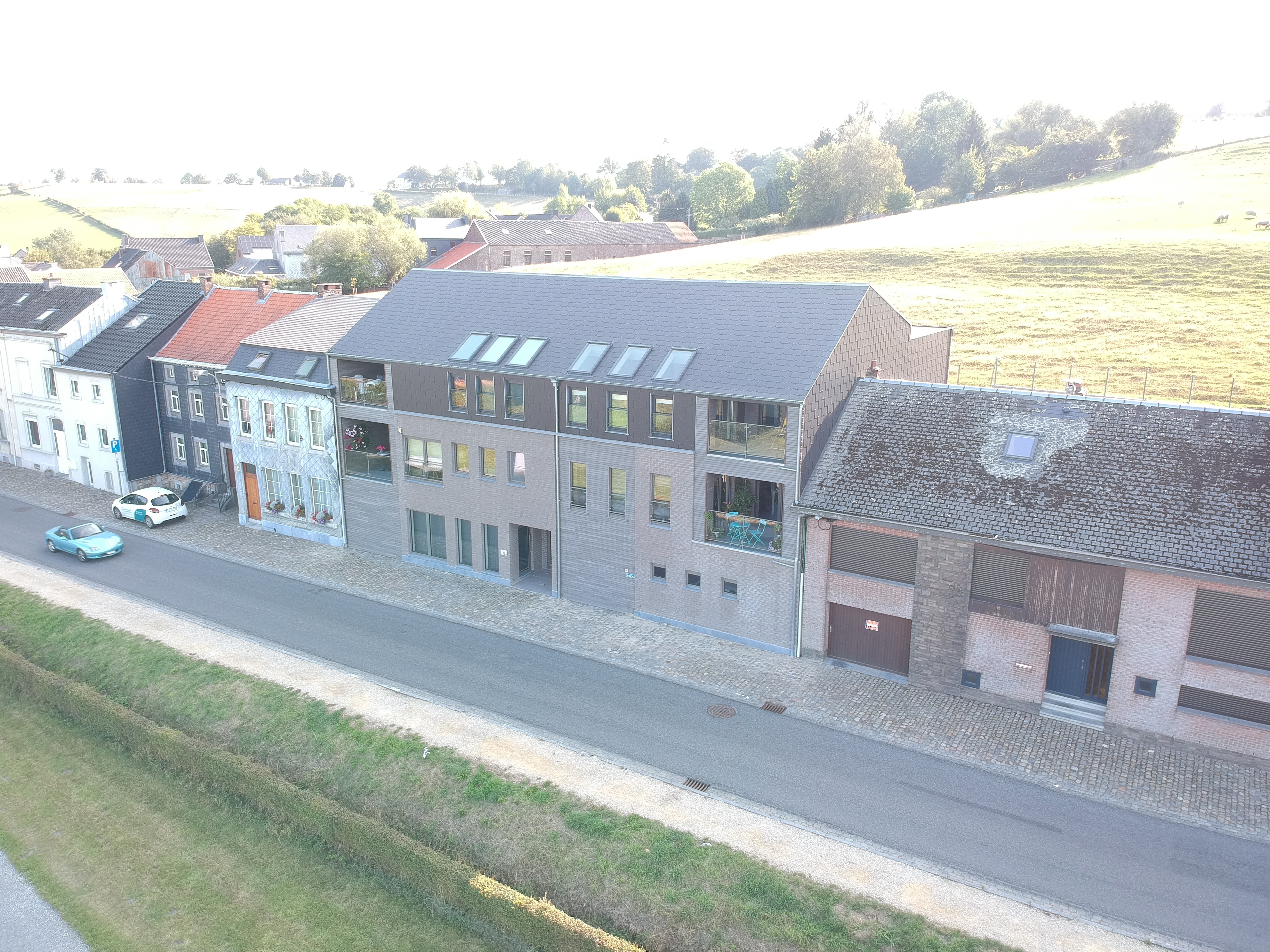 Mehrfamilienhaus Thimister Clermont - Vorderansicht von schräg oben rechts - Danphil-Construction Contractor