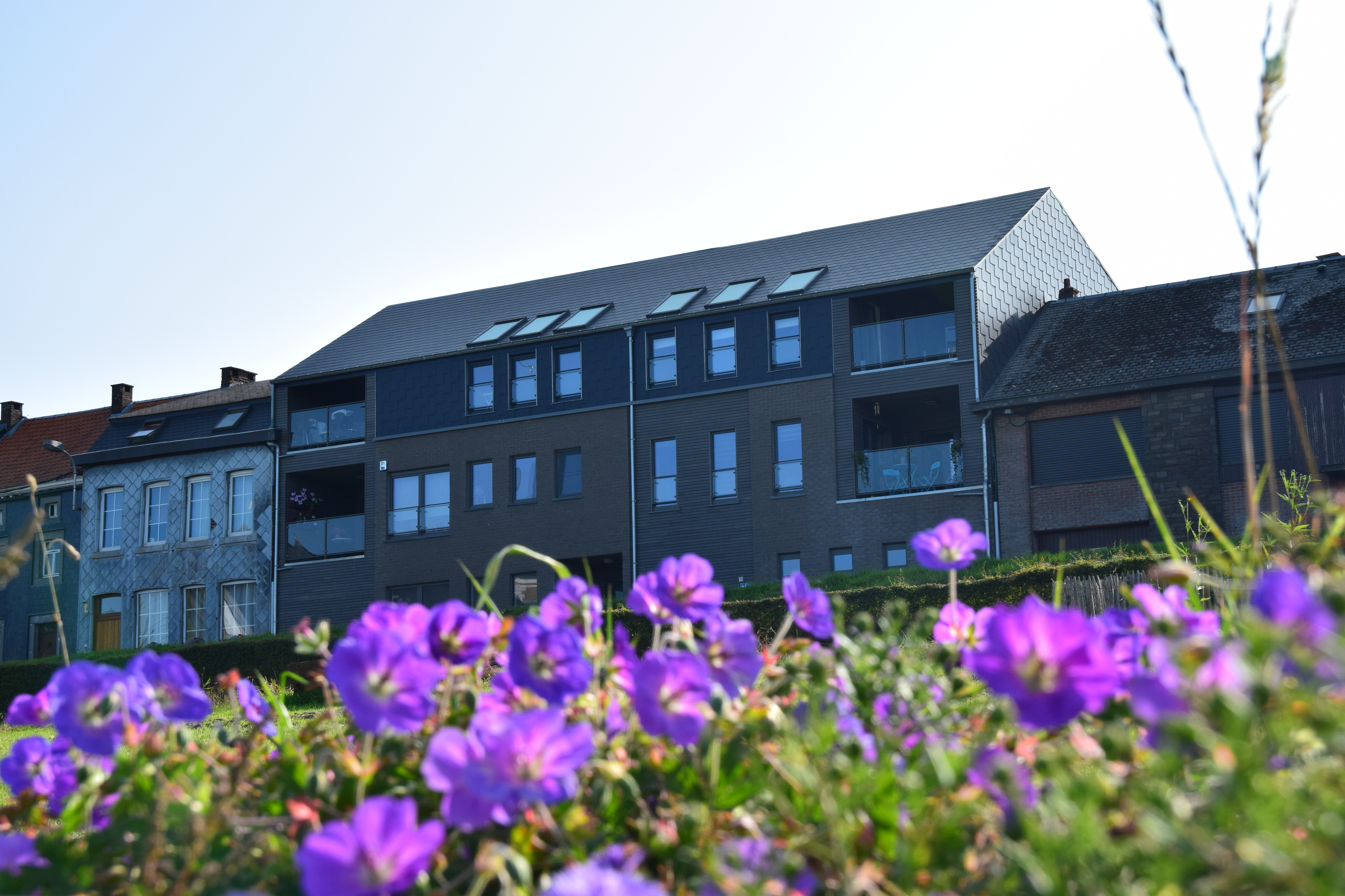 Mehrfamilienhaus Thimister Clermont - Vorderansicht von unten rechts - Danphil-Construction Contractor