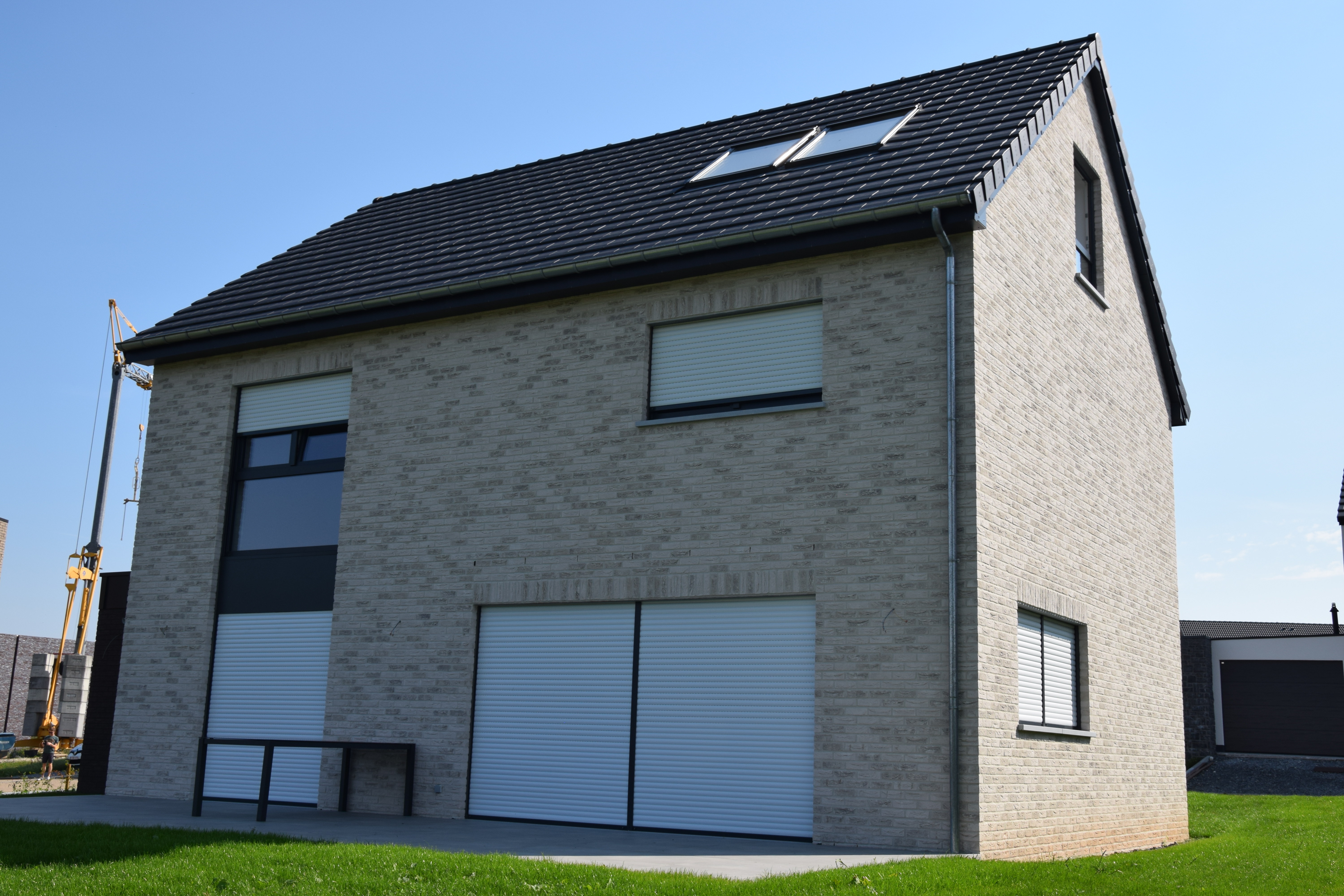 Modern villa Lontzen - Back view right - Danphil-Construction Contractor