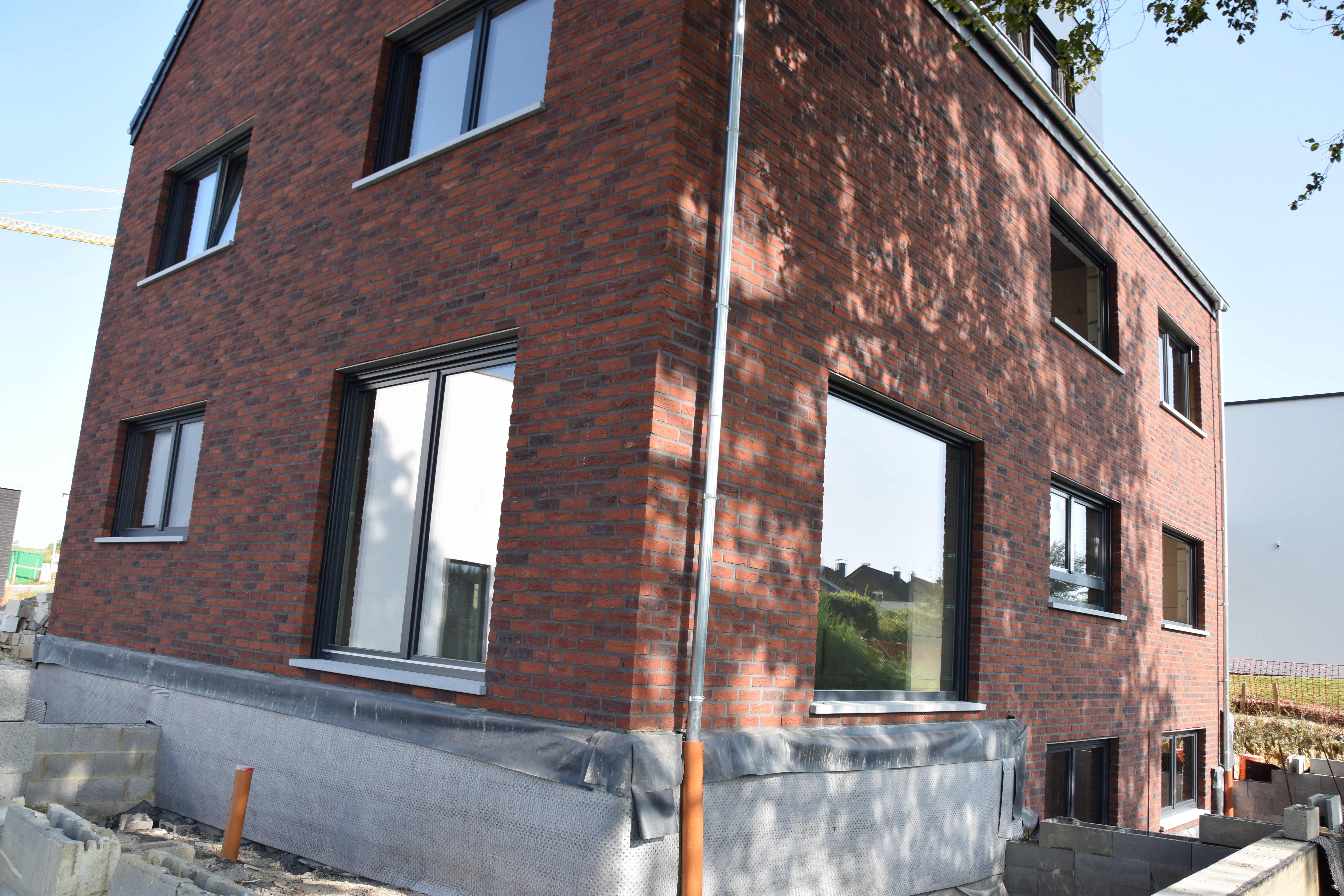 Villa Lichtenbusch Raeren - Hinteransicht von schräg links - Danphil-Construction Contractor