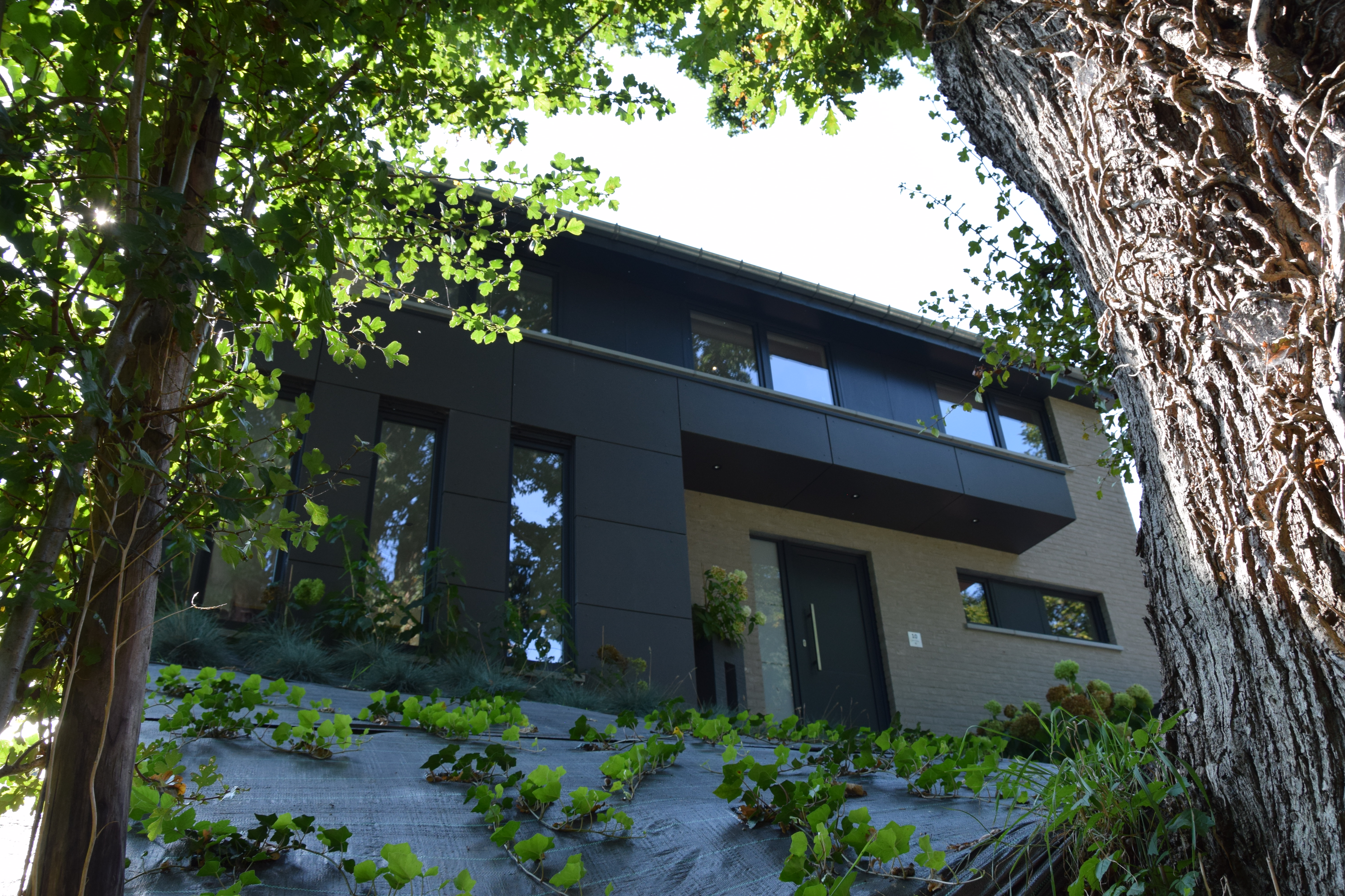 Villa Lontzen - Vue de face de la diagonale en bas à gauche - Danphil-Construction Contractor