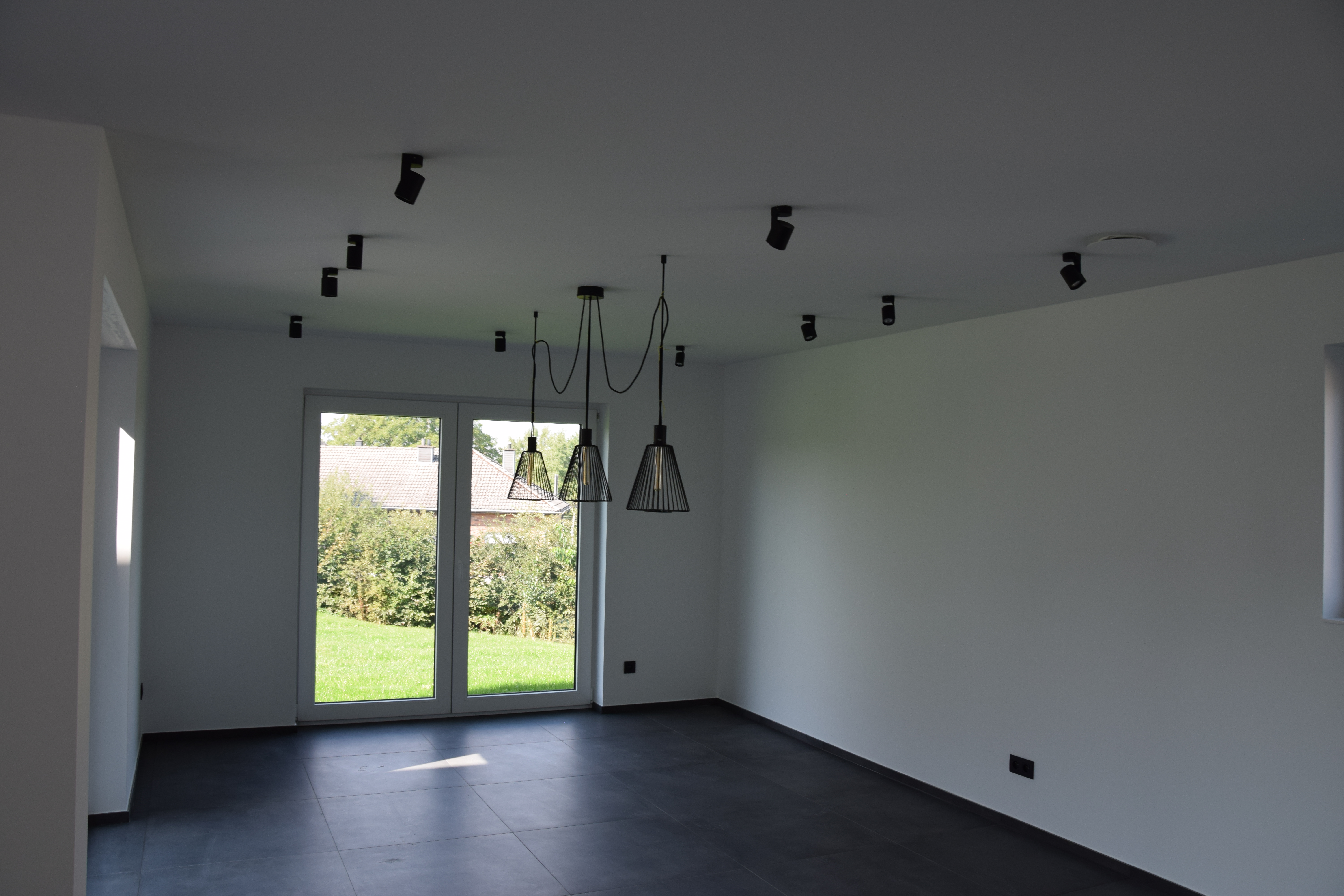 Villa with flat roof Lontzen - Dining room - Danphil-Construction Contractor