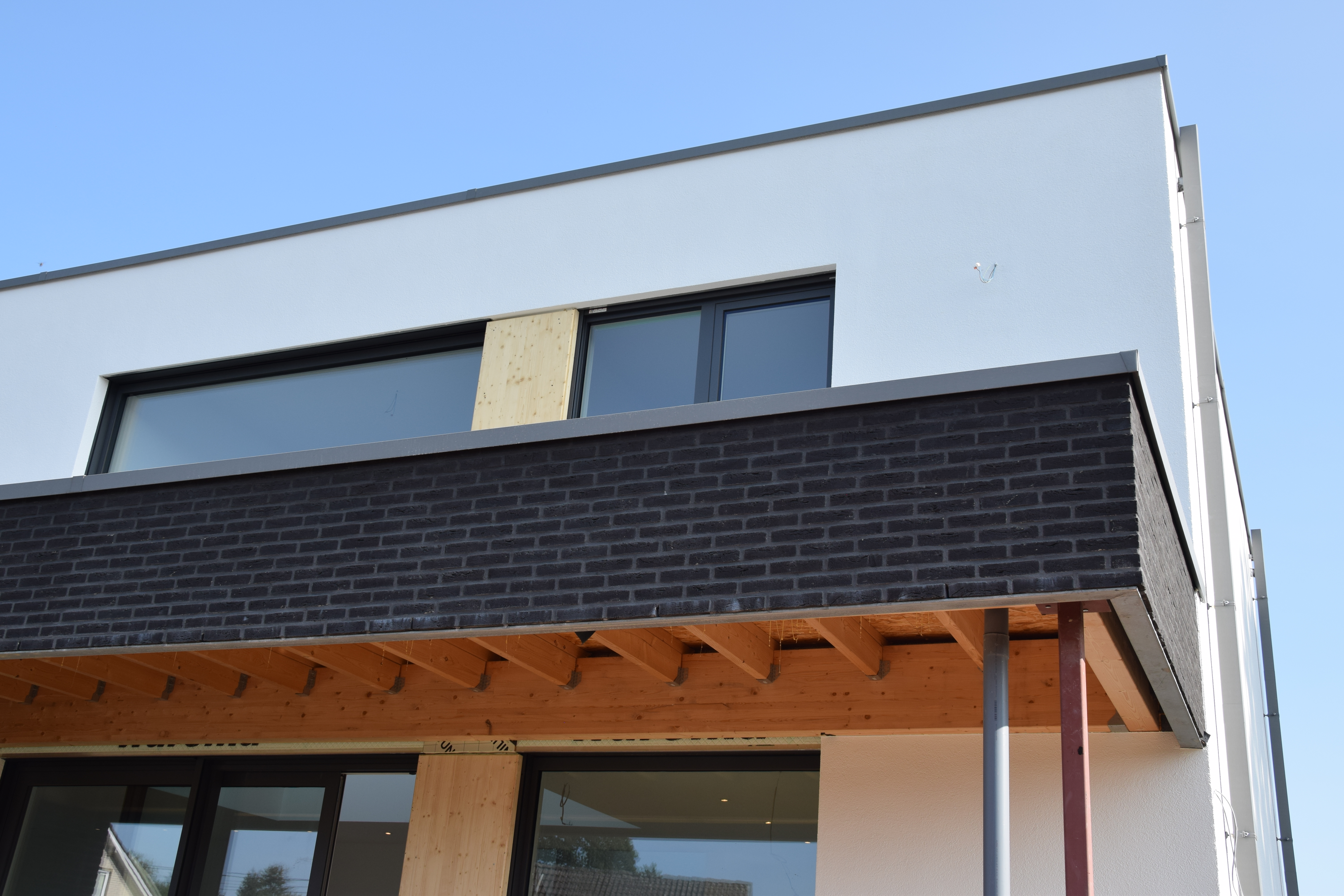 Villa with plastered facade Lichtenbusch Raeren - Terrace roofing - Danphil-Construction Contractor